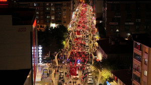 100.Yıl Coşkusu Fener Alayı Korteji ve Kardeşlik Destanı Gösterisiyle Yaşandı
